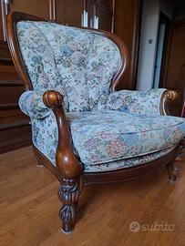 2 Poltrone con struttura in legno