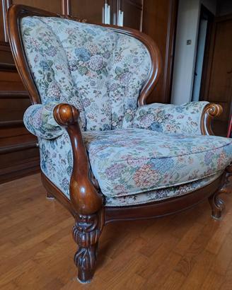 2 Poltrone con struttura in legno