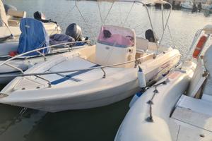 Barca open Schizzo 565 suzuki 40 hp + carrello