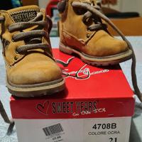 Scarponcini bimbo Sweet Years n 21 usate