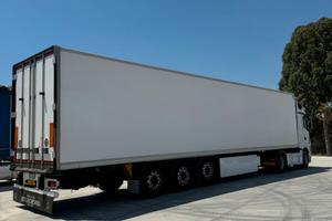 Semirimorchio isotermico KRONE