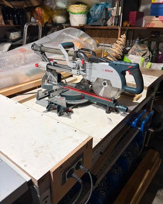 Bosch troncatrice radiale GCM 8 SJL