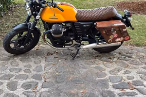 Moto Guzzi V7II STONE
