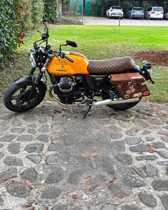 Moto Guzzi V7II STONE