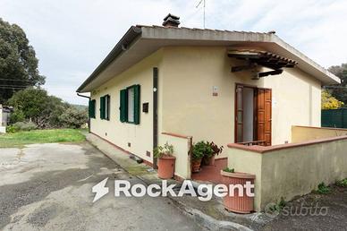 Rustico / Casale di 115 m² con 3 locali e box auto