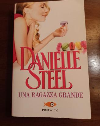 una ragazza grande Danielle Steel