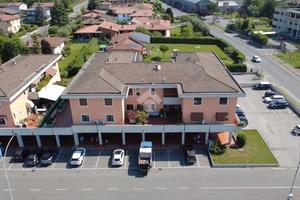 NEGOZIO A BOTTICINO