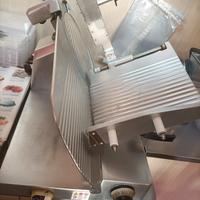 affettatrice a gravità lama 37