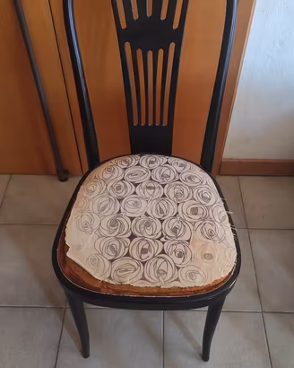sedie stile Thonet in legno curvato
