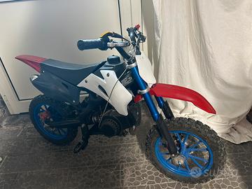 Mini moto a benzina