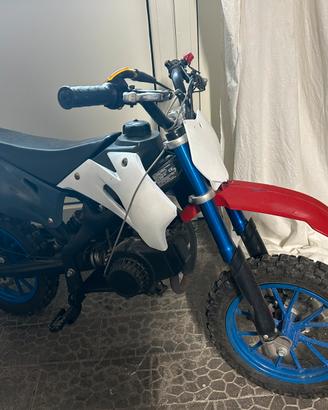 Mini moto a benzina