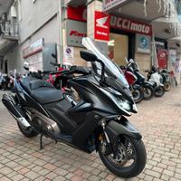 Kymco ak 550 usato