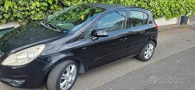 Opel Corsa 1000 benzina, buone condizioni