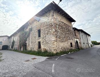RUSTICO A PALAZZOLO SULL'OGLIO