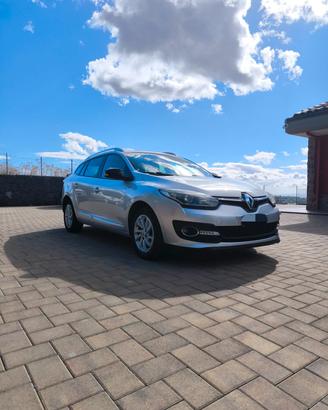 Renault Mégane 1.5 dCi 110CV EDC SporTour Limited