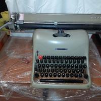Macchina da scrivere OLIVETTI LEXICON 80-III serie