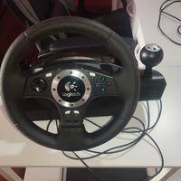 Volante Logitech driving force pro 