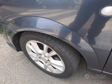 Opel Meriva 1.7 CDTI TURBO  .pezzi di ricambio 