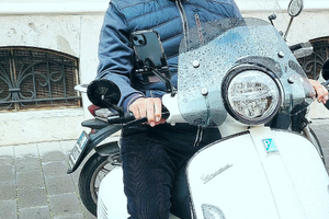 Vespa gts 300 sport 6/2022 nuova 3000 km