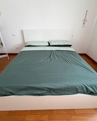 Camera da letto (armadio, letto, comò) Ikea Malm