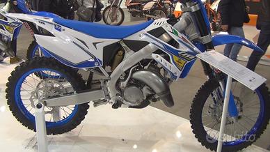 Cross 125