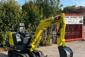 E02 Escavatore 13 q Yanmar B12