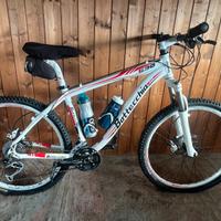 Mtb fx530