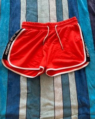 Pantaloncini corti estivi