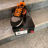 Scarpe antifortunistiche