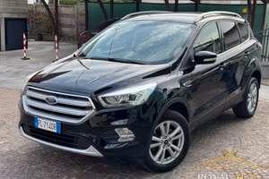 Ford Kuga 1.5 TDCI 120 CV S&S 2WD Titanium