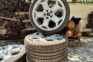 Cerchi in lega Ford Cmax