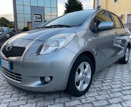 Toyota Yaris 5p 1.0 Sol NEOPATENTATI FULL OPTIONAL
