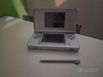 Nintendo DS lite color argento