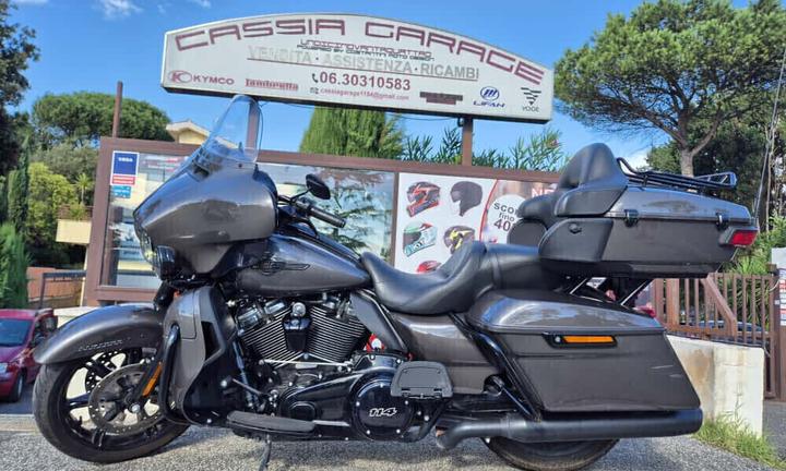 Harley-davidson FLHTK Ultra Limited top