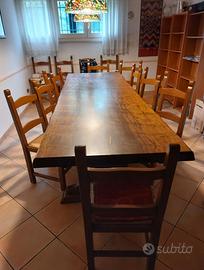 Tavolo in Legno Massiccio con 12 Sedie
