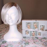 Parrucca Bianca con Riflessi Biondi