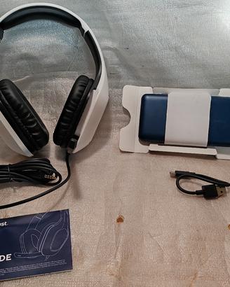 cuffie gaming Trust + powerbank Belkin da 10k