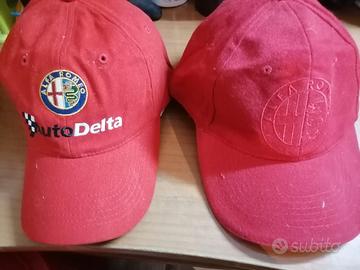 Lotto Alfa Romeo Cappelli+Portachiavi+Targa