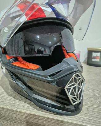 casco LS2 