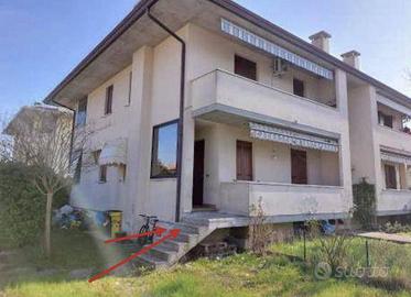 Immobile in asta di 126 m² con 3 locali e box auto