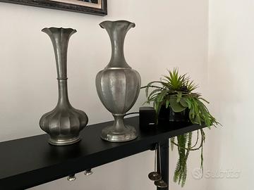 Coppia Vasi Peltro Artistico ARL LABOR Metalart