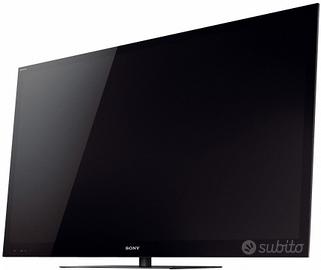 Televisore 3D Sony KDL-46HX920 con accessori