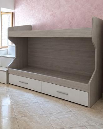 Letto a castello con scala laterale e cassettoni