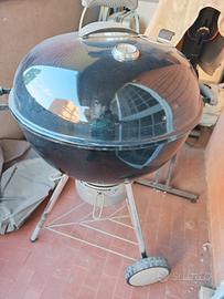 Barbecue Weber a carbone 57cm