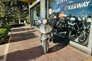 PIAGGIO Beverly 300 i.e. TUTTO INCLUSO ANCHE PAS