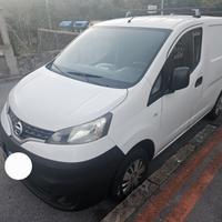 Nv 200 autocarro