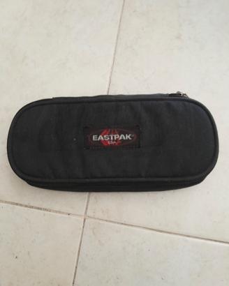 astuccio eastpak