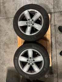 Cerchi in lega R16 VW con gomme Michelin invernali