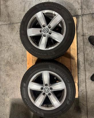Cerchi in lega R16 VW con gomme Michelin invernali
