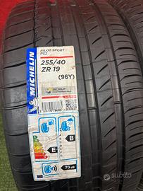 255 40 19 Gomme Estive Nuove Michelin 255 40R19